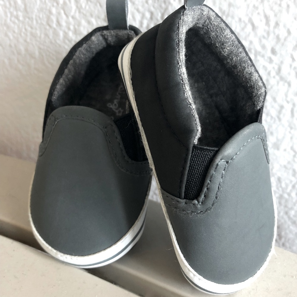 Rising Star Crib Shoe Size 6-9months